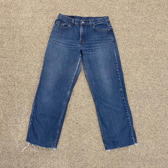 Vintage Levi’s 577 Wide Leg Cropped Jeans! - Picture 2 of 10